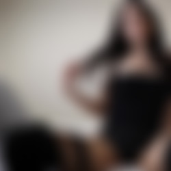 Bella Park - Virgins Fuck Their Hand