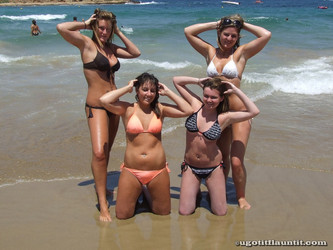 ugotitflauntit.com/08026 Vicky and Friends_1280highres/022.jpg