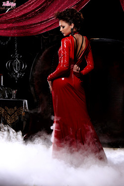 [Twistys]-2015/Twistys 2015-10/[twistys.com] - 2015.10.26 - Ariana Marie in Sexy Vampire (x110)/toty_arianamariehr072315-tw630_022.jpg