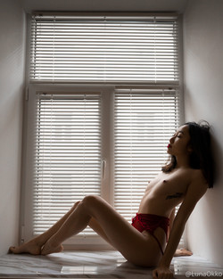 [Onlyfans] Siterip - Luna Okko @lunaokko [16 videos] [106 images]/pics/lunaokko-02-03-2020-24051488-Morning light.jpg