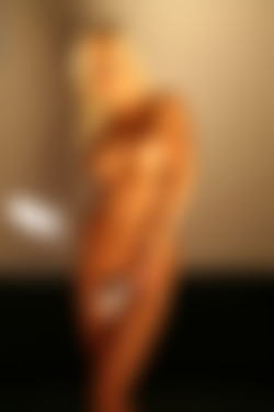 photodromm.com - 2011-11/terri - 16 - moves like Terri 2/25l.jpg