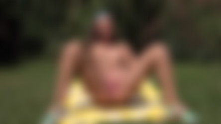 Alsscan Pee 2015-2016/alss.16.09.13.liza.rowe.long.game.bts.mp4