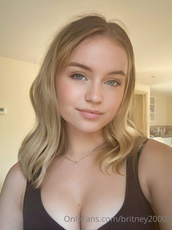 [Onlyfans] Britney20003 - SiteRip/Posts/Images/2022-08-13_2316x3088_74a1ff9cfff60e2aa227f1ca477f6dc7.jpeg