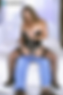 Scoreland.com SiteRip - Part #1/00196-Hardcore Special-Annie Swanson/1600/AnnieSwanson04.jpg