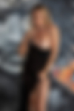 2022phdee/2022-03/[photodromm] 2022-03-10 Brenda - Reverse Graffiti (x46, 3000 px)/Reverse Graffiti (11).jpg