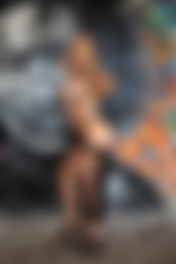 2022phdee/2022-03/[photodromm] 2022-03-10 Brenda - Reverse Graffiti (x46, 3000 px)/Reverse Graffiti (30).jpg