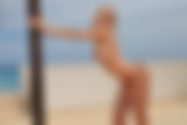 photodromm.com - 2014-01 - 2014-03/photodromm.com - 2014-03/alisa - rooftop blonde 2/34l.jpg