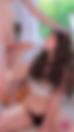 OnlyFans PufffyPink/0033 x265.mp4