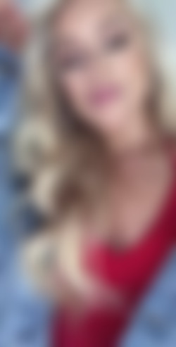 [OnlyFans.com] Elle Brooke (@ellebrookeuk)/18-08-17 1900505 626x1234.mp4