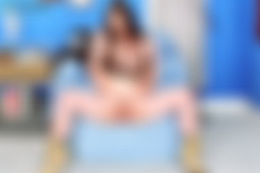 Scoreland.com SiteRip - Part #1/00106-July 2005 Voluptuous-Angela White/Angela13.jpg