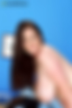 Scoreland.com SiteRip - Part #1/00106-July 2005 Voluptuous-Angela White/Angela37.jpg