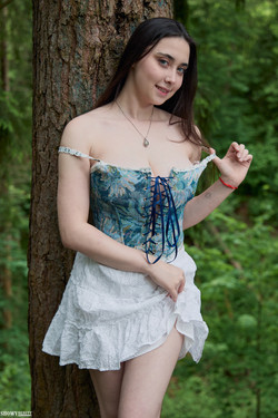 SB 2025-09/2025-09-11 Remido - Enchanted Woods/ShowyBeauty-0028.jpg