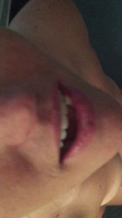 mariah_leonne_onlyfans/Homemade girlfriend sucking cock with facial - Pornhub.com.mp4