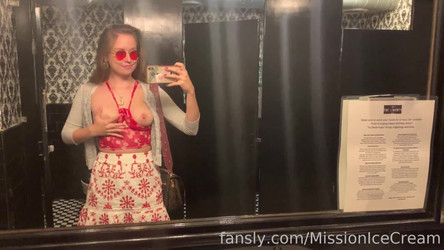[Fansly] Mission icecream (@MissionIceCream) Vids/2021-10-10-95584-Fixing_my_outfit_before_I_head.mp4